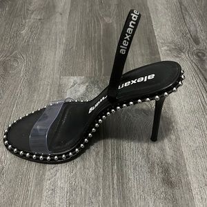 These are Alexander Wang Slingback heels. They’re a size 39.5 (US size 9 1/2).